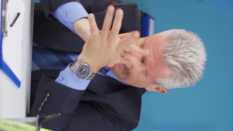 Vertical-video-of-Businessman-having-a-nervous-breakdown.